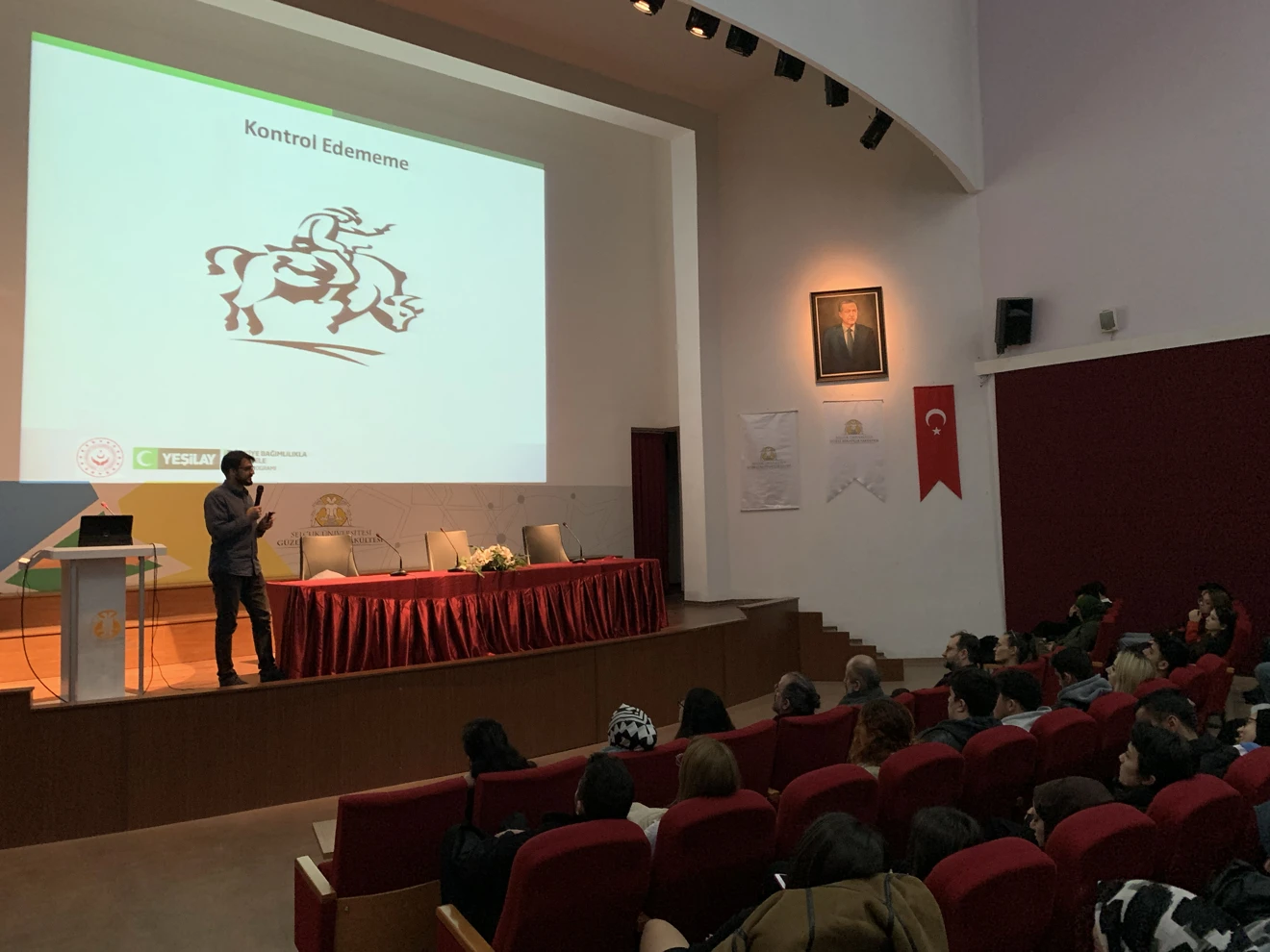 "Bağımlılık" konulu Konferans gerçekleştirildi